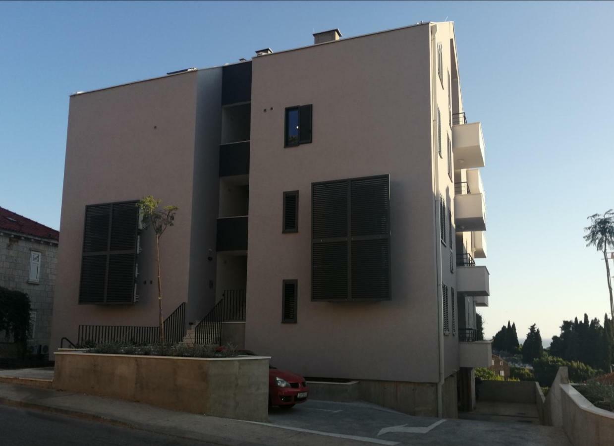 Apartment Regina Dubrovnik - Free Parking エクステリア 写真